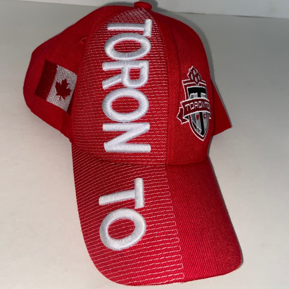 Red Toronto Fc hat